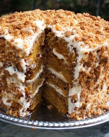 pumpkin crunch cake with cream cheese frosting