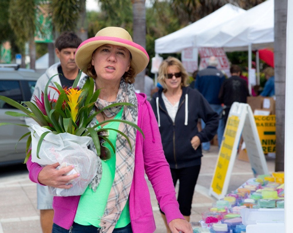 Lisa shopping at Vero Beach