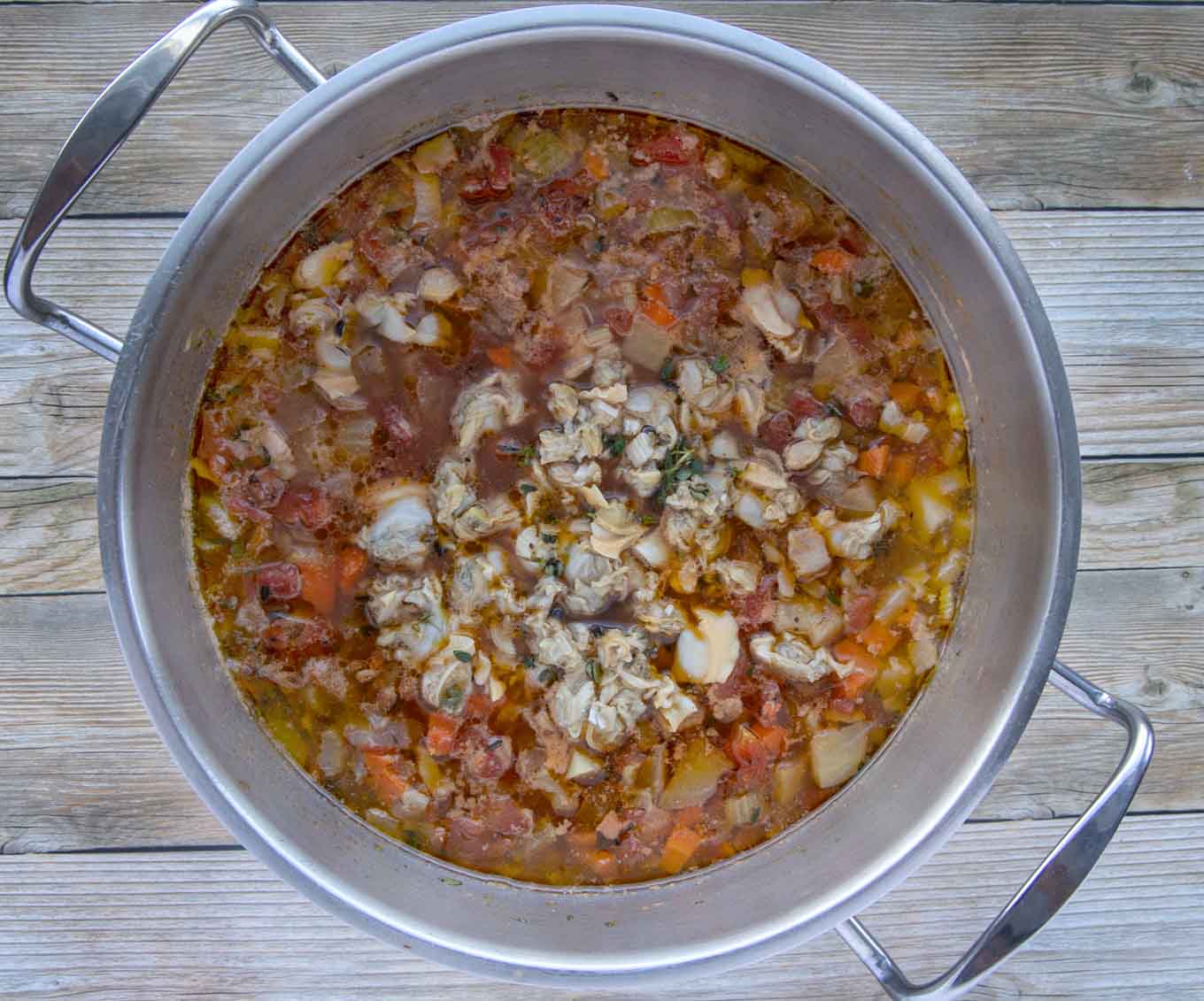 clams added to pot