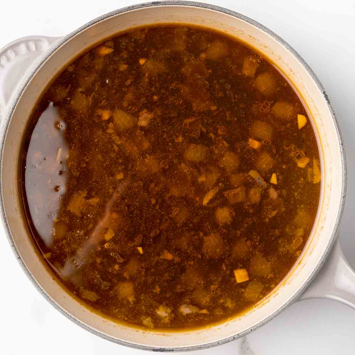 sauce from guinness ribsin pot