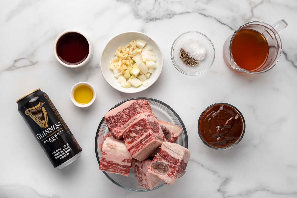 Ingredients to make beef short ribs