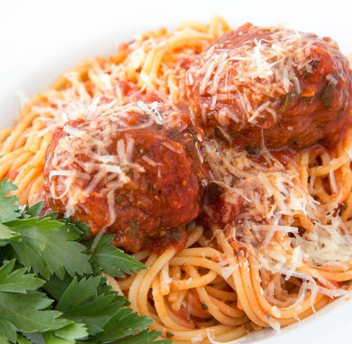 Pasta Battle: Spaghetti Bolognese VS Lasagna | ResetEra