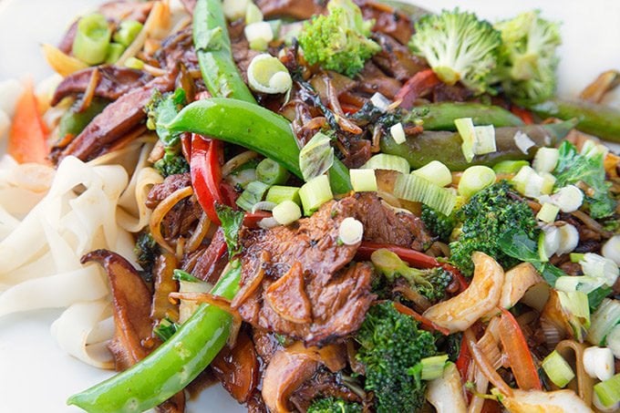 stir fried pork on ho fun noodles to make Pork Ho Fun