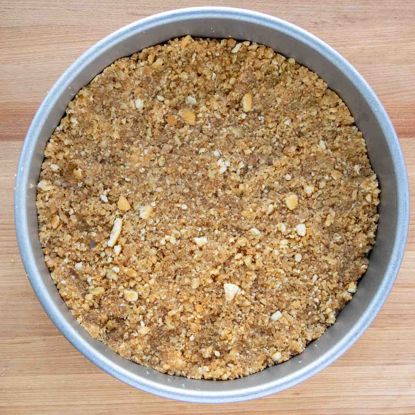 crunch layer in cake pan
