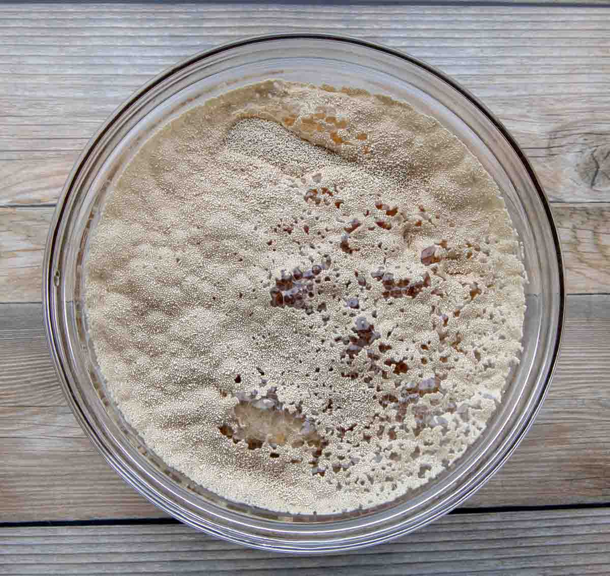 beer and yeast in glass bowl.