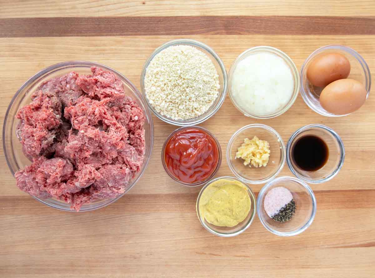Ingredients to make salisbury steak
