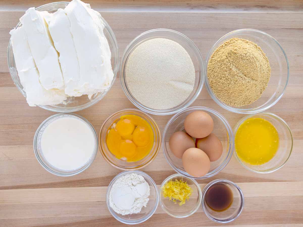 ingredients used to make a chicago style cheesecake