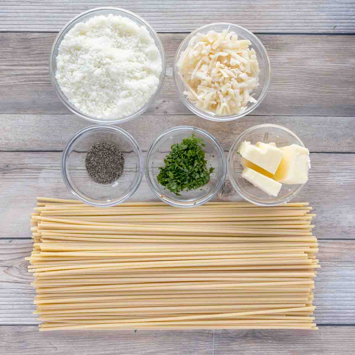 ingredients to make cacio e pepe