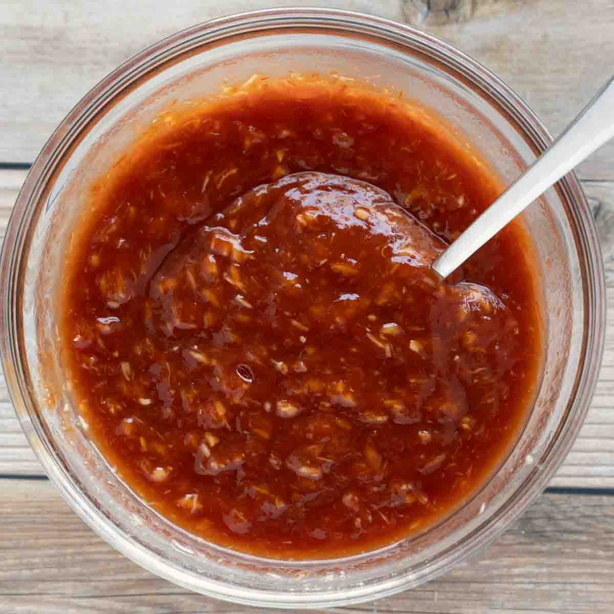 horseradish mixed into the chili sauce ketchup mixture