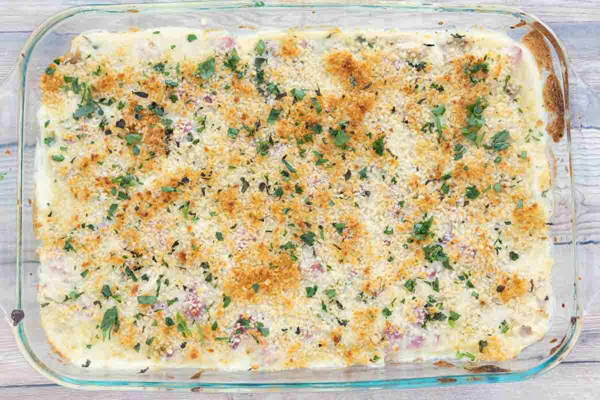 Bake Chicken cordon bleu casserole