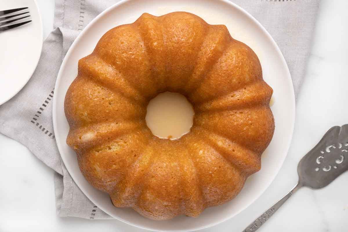 whole Kentucky butter cake.