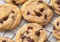 Pinterest image for chocolate chip cookies.