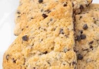 Pinterest image for chocolate chip scones.