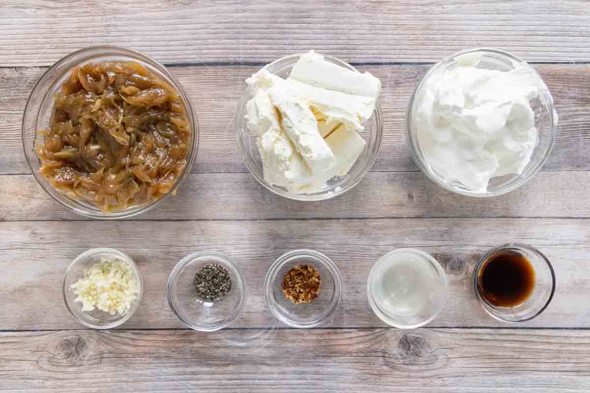 Ingredients to make French onion dip.