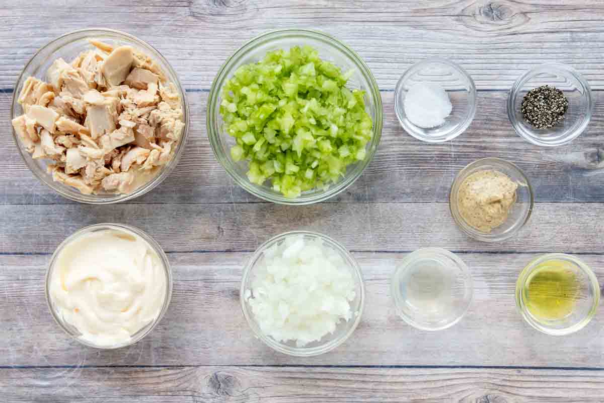 Ingredients to make the recipe.
