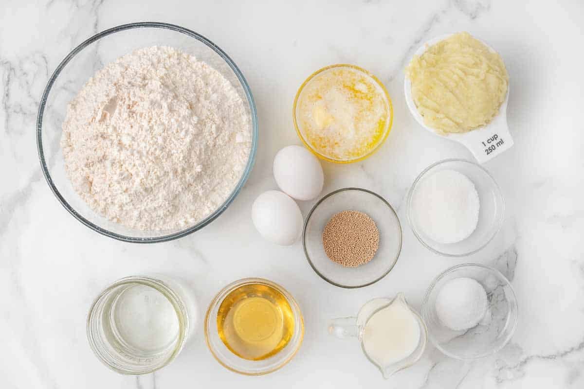 Ingredients to make the recipe.