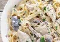 Pinterest image for chicken alfredo.